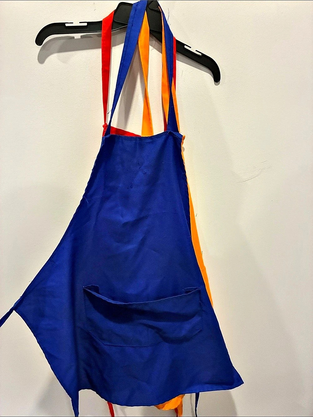 Color Block Apron in Red & Blue - Picture 3 of 3